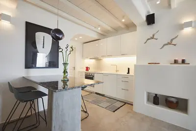 Image de Stylish villa with bbq, shared pool and views over Panormos and Agios Sostis