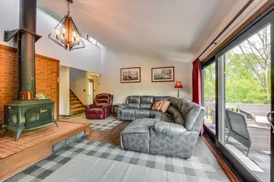Image de Wisconsin Vacation Rental Retreat w/ Deck