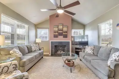 Image de The Gracemont Home. 15% Discount- Welcome to Tulsa’s Premier Accommodations!