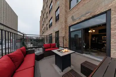 Image de McCormick Place Patio skyline unit with optional Parking for up to 6 people