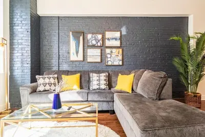 Image de 420 friendly 3br/2ba heaven with optional parking and sleeps 8