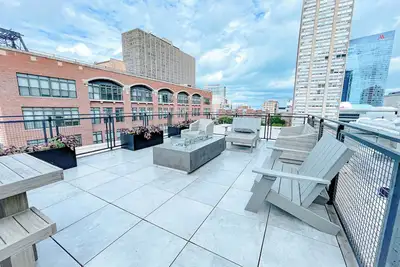 Image de McCormick Place 2br/2ba with optional parking that sleeps 6