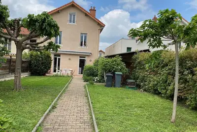 Image de Maison avec jardin quartier calme