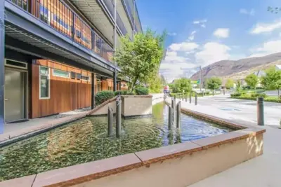 Image de Deluxe View 2 Bedroom Chelan View Condo w/Extra Parking