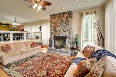 Image de Lake Ouachita Vacation Rental w\/ Community Pool