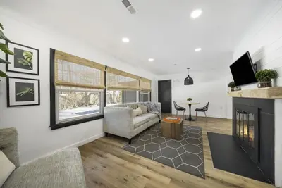 Image de Spacious 3b in Royale Oak/Bham 3 Min to Beaumont