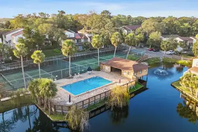 Image de : The Sandpiper in Forest Ridge - Walk to Beach, Steps to Pool and Tennis