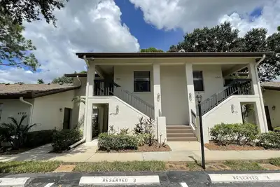 Image de Upstairs 2bed/2bath Condo in The Meadows!