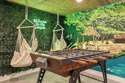 Image de New: Tulum Theme|Hot Tub|Games|10 min to Downtown