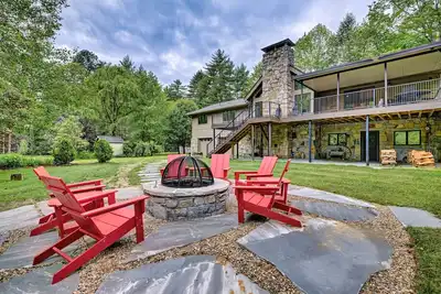 Image de On Cashiers Pond - Cozy, historical charm meets modern luxury nestled in the heart of Cashiers!