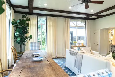 Image de Charming 5 Bed Sea Island Cottage, Steps from the Beach with Gorgeous Garden