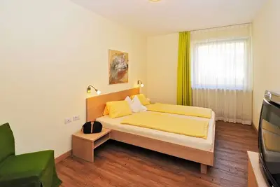 Image de Appartement de vacances \"Mignon 3\" avec vue montagne, piscine chauffée intérieure partagée et Wi-Fi