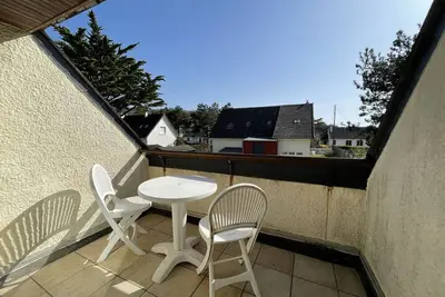 Image de Appartement avec Balcon à 500m de la Plage et Proche Commerces à Jullouville