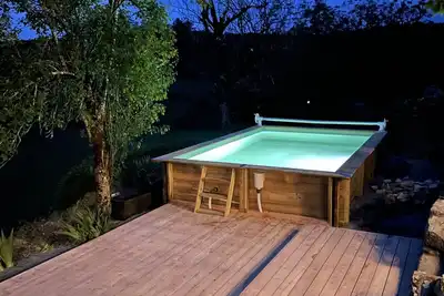 Image de Maison à la ferme avec piscine et jaccuzi