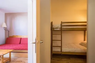 Image de 200m des commerces, terrasse, balcon, télévision, casier à ski, 23m², Orcières Merlette 1850