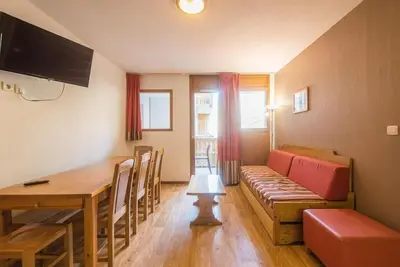 Image de 200m des commerces, terrasse, balcon, télévision, casier à ski, 47m², Orcières Merlette 1850
