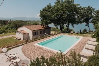 Image de Il Gruccione. Piscine privée. Vues époustouflantes.