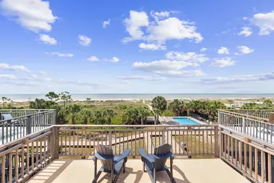Image de Book a Fall Stay! Gulf Front! Amazing Gulf Views from all 3 Floors! Dogs Welcome!