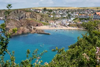 Image de Sunny Cove - a luxury coastal apartment moments from the beach