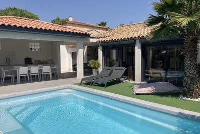Image de Agréable villa, proche Mer\/ville, Piscine.