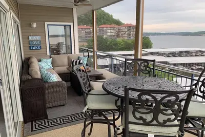 Image de Beautiful Updated Condo at Palisades with Stunning Waterfront View, 3Bed 3Bath