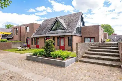 Image de Luxurious forest villa \"De Steenbok\" close to forest and IJsselmeer