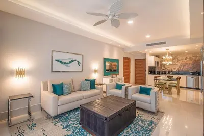 Image de 2br Luxury Condo for Fishing Tournaments & Thanksgiving