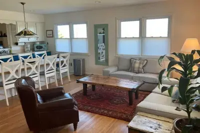 Image de Barnegat Light Bungalow with bay front views!