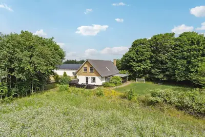 Belle maison à Sindal avec WiFi