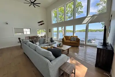 Image de Doe Run Lake Cabin- 3br, 2 Bath | Gorgeous Lake Views | Sleeps 8