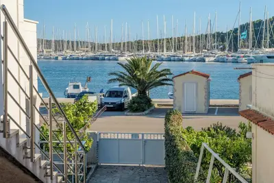 Image de Seafront apt with balcony, sea view and mooring