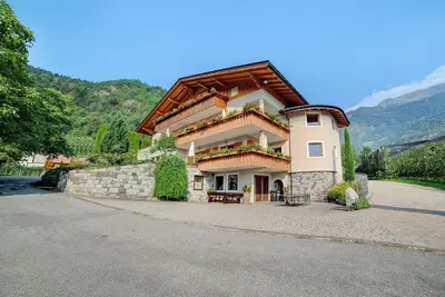 Image de Appartement 'Obermoarhof Mutspitze' avec vue sur les montagnes, jardin partagé et Wi-Fi