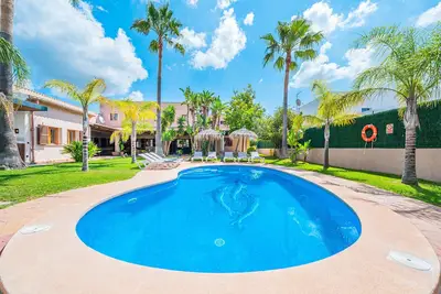 Image de Villa 'Levante' avec piscine chauffée, Wi-Fi et climatisation