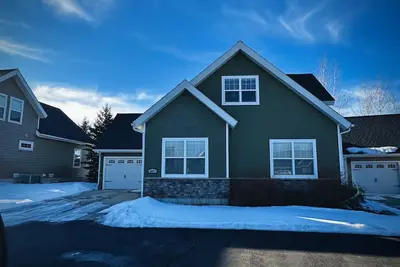 Image de Golf Course Home w/Mtn Views, Hot Tub & Fireplace