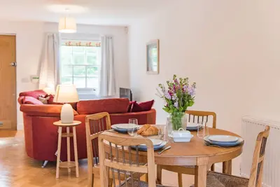 Image de Vine Cottage - a holiday let by Bloom Stays that sleeps 4 guests in 2 bedrooms
