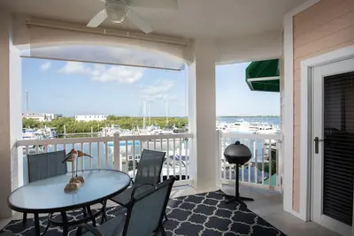 Image de Coconut Cottage Sunset Marina-2bed 2bath oceanfront condo w/pool, dock space