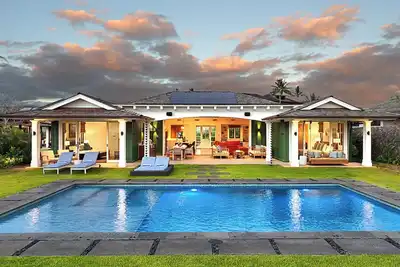 Hale Leilani: Plantation Villa w/ Ocean View, Pool
