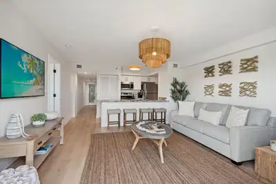 Serene Oceanfront Keys Condo