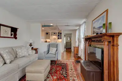 Image de Charming Cottage on quiet street in Historic Eastport