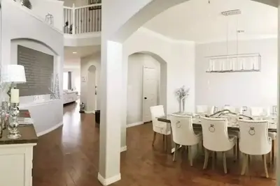 Image de Sass It Up & Paint The Town