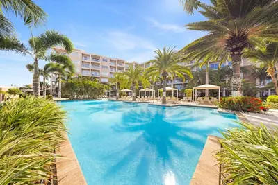 Image de Luxury Beach Condo Just Steps from the Sand at Le Vent 608 by Bocobay