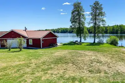 Image de Superbe maison à Tingsryd avec sauna