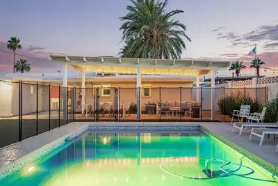 Northview Mid-Century Escape|Pool|Firepit|Bocce