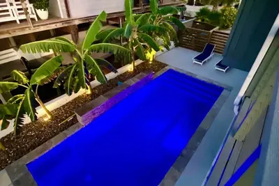 Image de New-Sage House-Waterfront Retreat w/Pool & Outdoor Kitchen- Great Balcony Views!