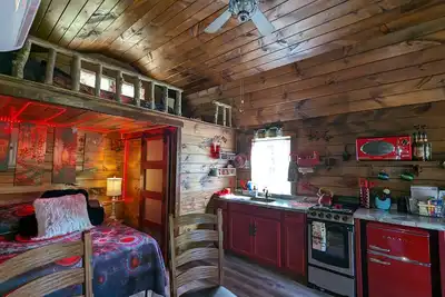 Image de Ruby Ravine- Pretty boutique+rustic cabin in DanielBooneForest, RockcastleRiver!