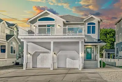 Image de La Maison de la Plage Sandpiper: Beau, spacieux, Près de la Plage et de la Ville