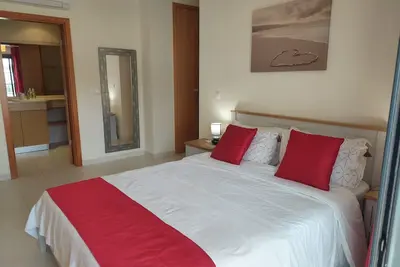 Image de Vista Das Ondas, T2, ground floor, large private terrace, fast fibre optic