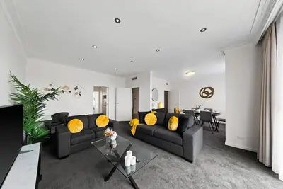 Image de Chic Caulfield North Retreat
