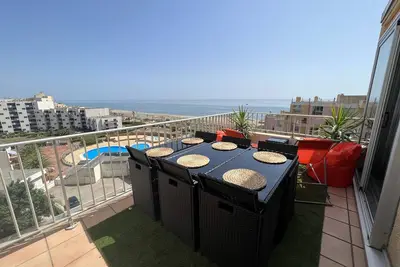 Image de T3 avec Terrasse et Vue Mer, Parking, Wi-Fi - 6 Personnes