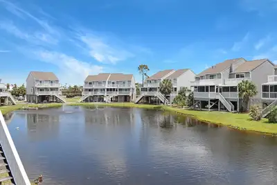 Image de Short Walk to Beach, Tennis Courts & Pool ~ Bd Cape Blessed